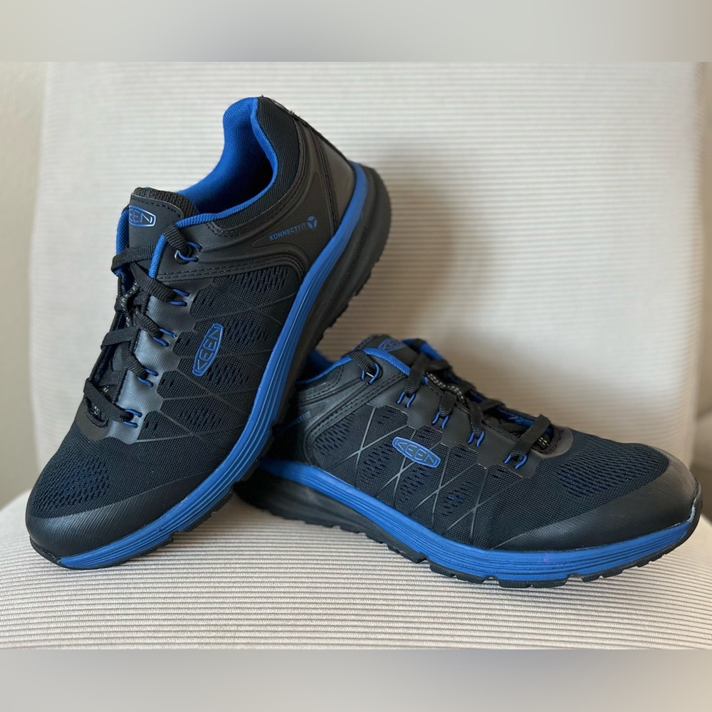 Keen Men's Athletic Shoes Black and Blue! Size 11.5 D!